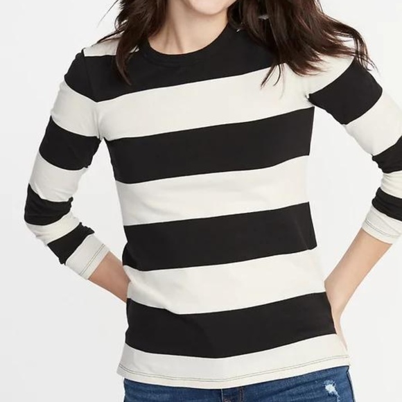 Old Navy Tops - Old Navy Slim-Fit Striped Tee for Women